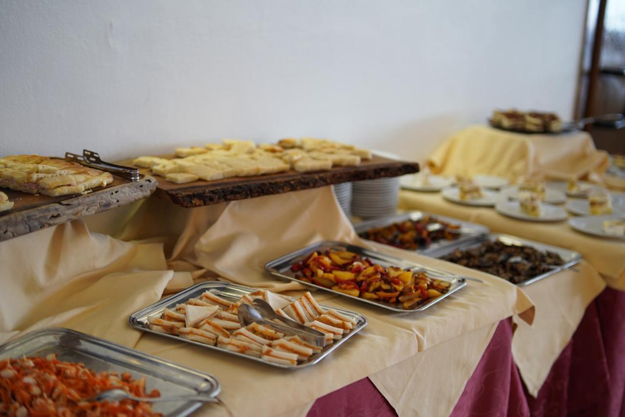 Hotel Lo Stambecco Breuil-Cervinia Εξωτερικό φωτογραφία