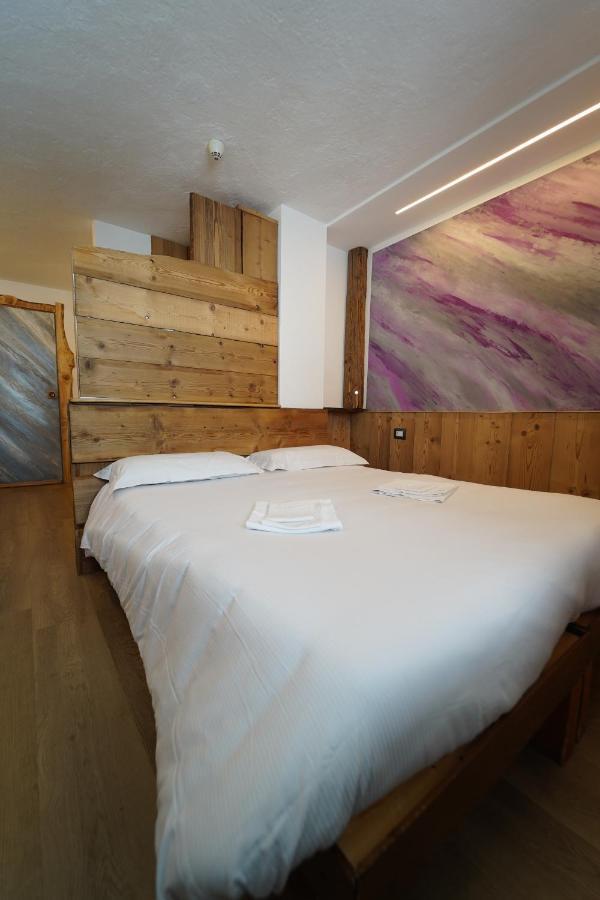 Hotel Lo Stambecco Breuil-Cervinia Εξωτερικό φωτογραφία