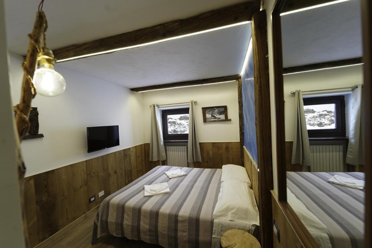 Hotel Lo Stambecco Breuil-Cervinia Εξωτερικό φωτογραφία
