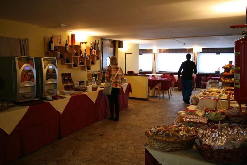 Hotel Lo Stambecco Breuil-Cervinia Εξωτερικό φωτογραφία