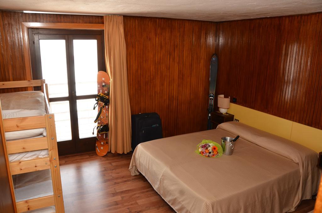 Hotel Lo Stambecco Breuil-Cervinia Εξωτερικό φωτογραφία