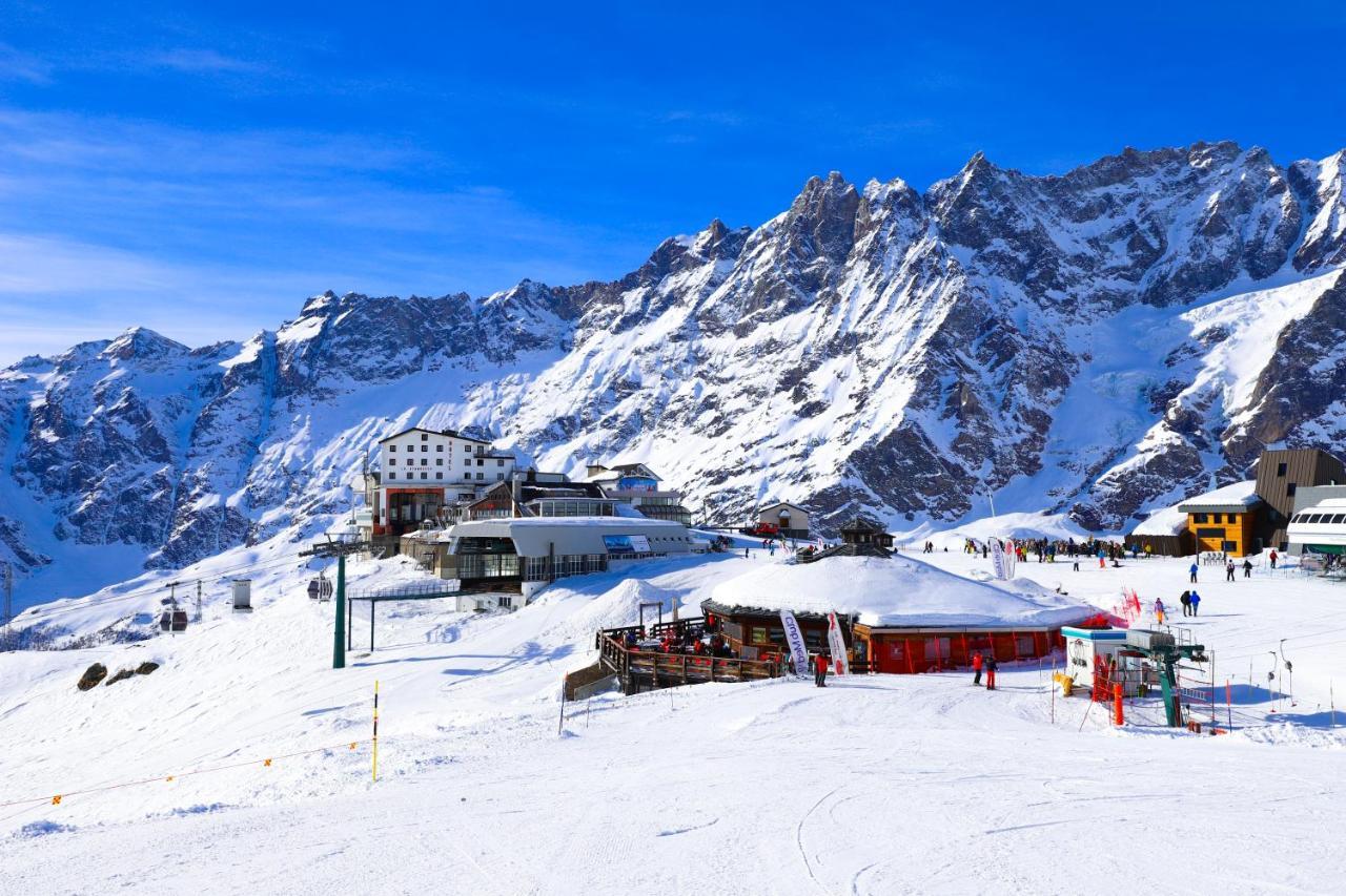 Hotel Lo Stambecco Breuil-Cervinia Εξωτερικό φωτογραφία